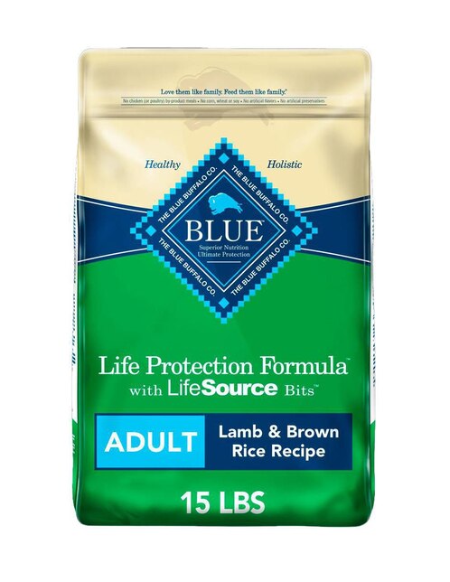 Croqueta Blue Buffalo de cordero y arroz para perro etapa adulto contenido 6.8 kg