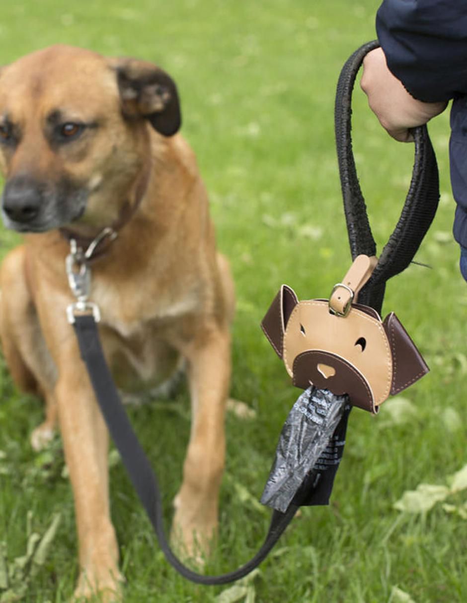 Porta bolsas para perros 2