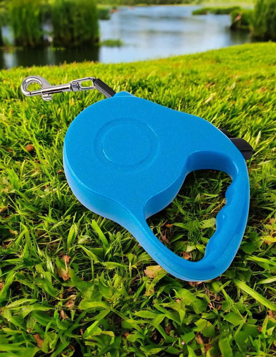Correa extensible de plástico para perro 2