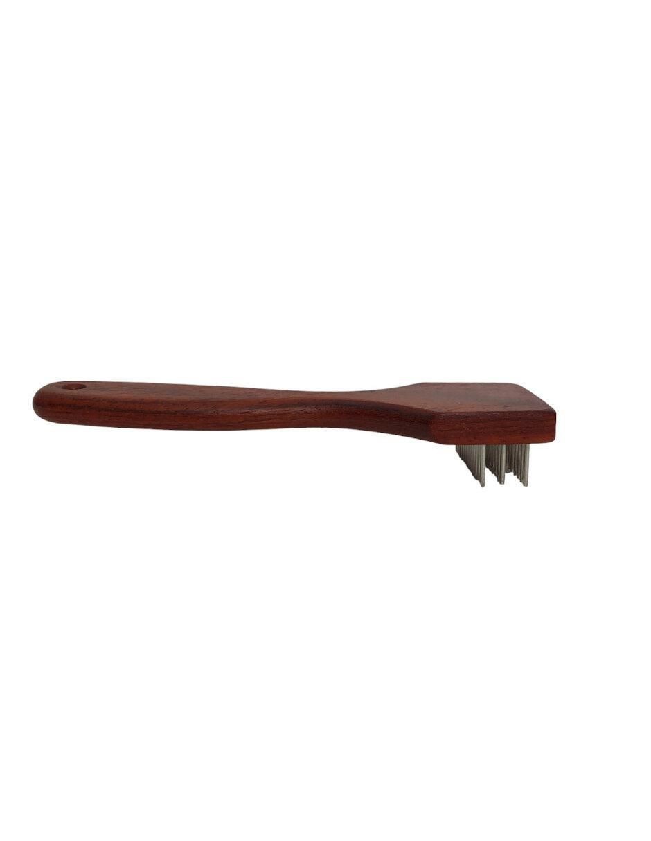 Rastrillo de madera para perro 2