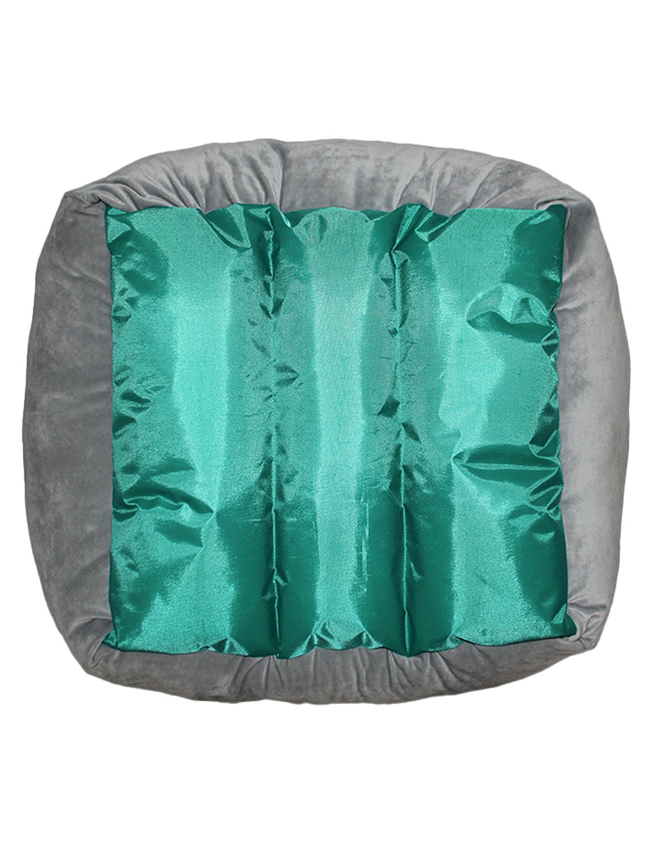 Cama "para" perro y gato blancos pileso
